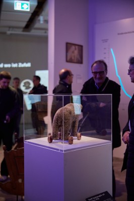Museum Talk at 'Leben & Lassen. Traces of Humanity'