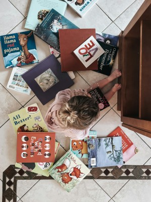 Give Me a Story - English