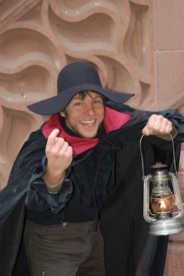 Historix-Tours: Dragons, Knights, Haunted House - Event Tour with Actors