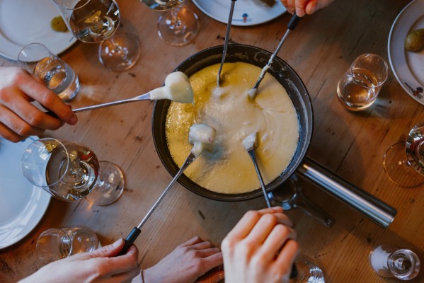 Full Moon Fondue with Apéro at the Fire Ring