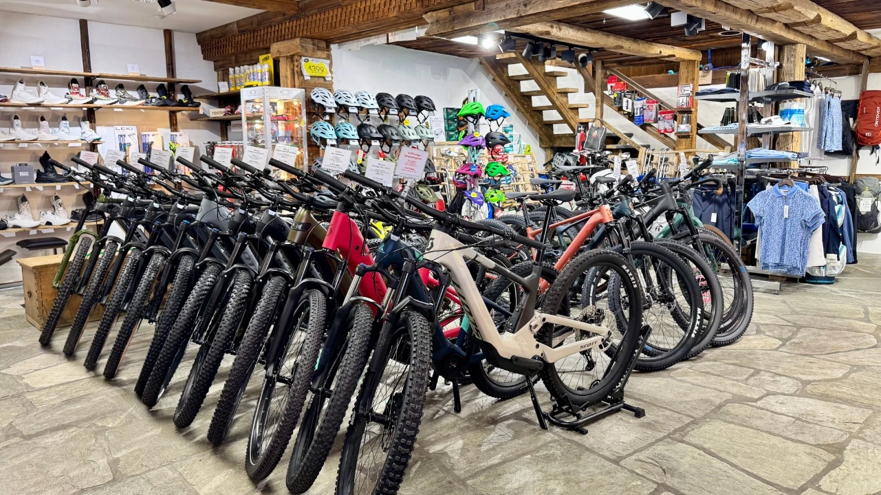 Reni Sport - Herbstmarkt für Familien in Brigels