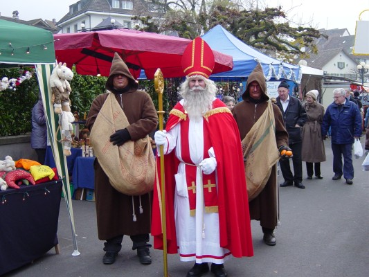 Klausmarkt mit Kinderattraktion