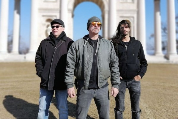 SCHIRENC PLAY PUNGENT STENCH