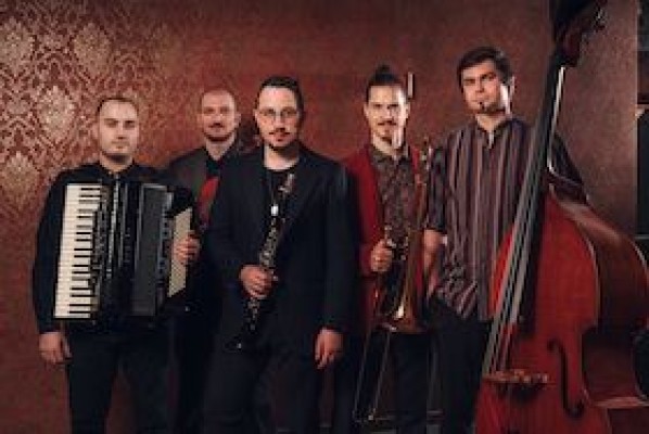 Moritz Weiß & Styrian Klezmore Pocket Band