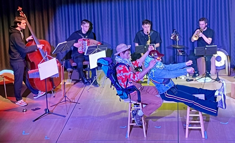 KINDERTHEATER MIT VIEL MUSIK