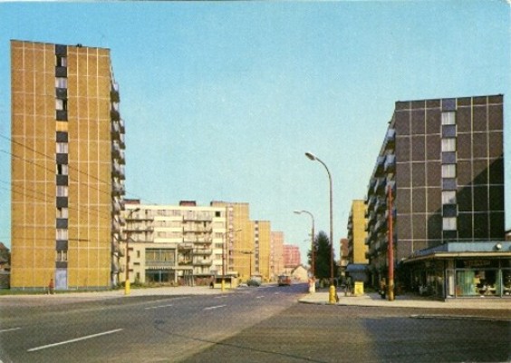 Durch die Geschichte des Experiment House und der Panelkonstruktion in der Lidická-Straße