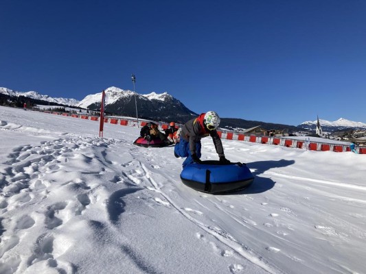 Snowtubing, La Nars