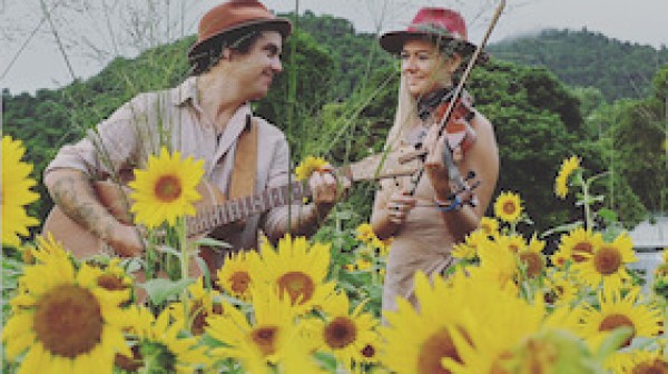 JC AND THE TREE - (AUS) - Folk-Rock, Roots (Seated Concert)