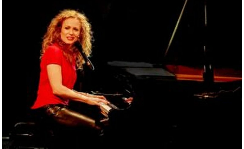 Caroline Bungeroth "Mutausbruch"