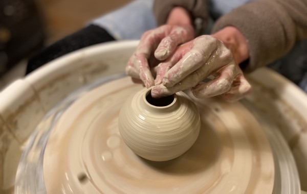 Pottery: Throwing on an electric wheel for beginners and advanced students.