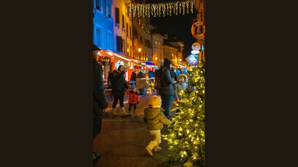 Christmas Village – When Rive Decorates for Christmas