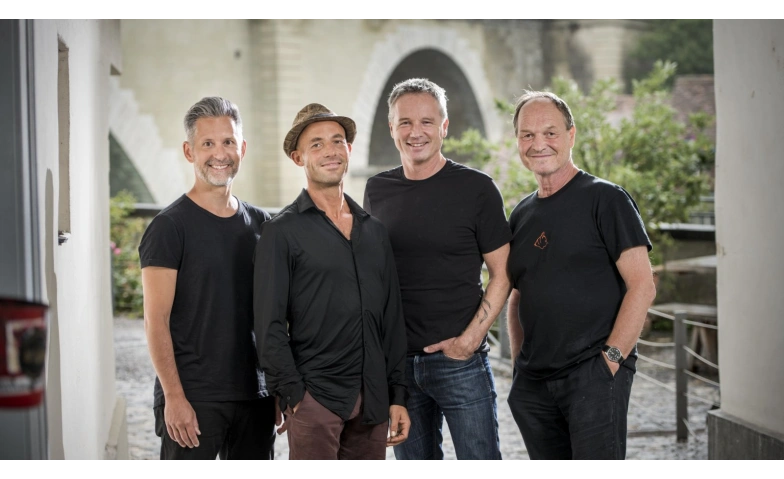 Ueli Schmezer & Band - MatterLive