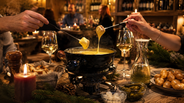 Fondue-Abend in der Vinothek – Genuss & Gemütlichkeit bei Casa Poli