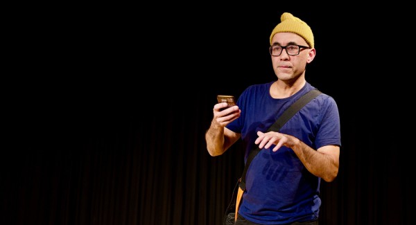 Simon Chen – HE JUST WANTS TO PLAY
