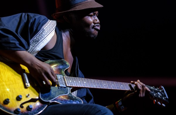 Midweek Highlife Jam with Kyekyeku and Vibration