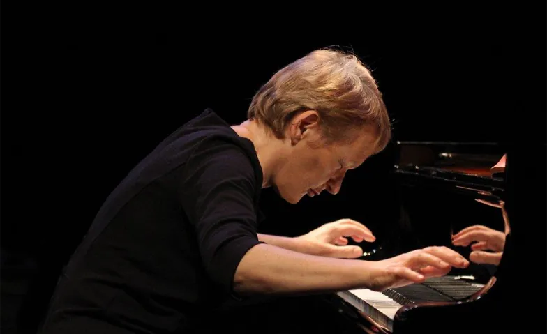 Konzert mit improvisierter Musik für Flügel und Kontrabass