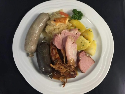 Traditional Metzgete at Ochsen Neuhaus