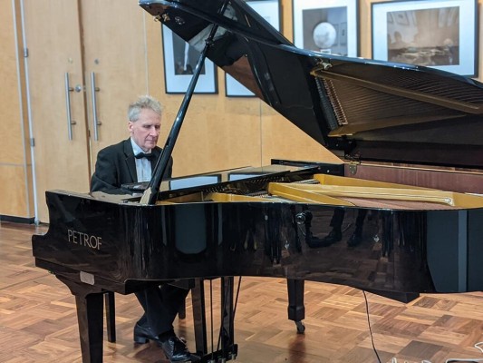 Piano Recital: Tomáš Víšek