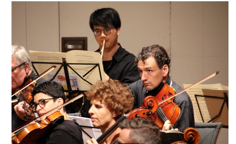 Adventliche Festklänge mit dem Kammerorchester 65