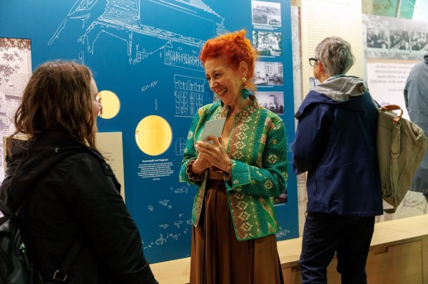 Reading: Delicacy, Literature, Retirement: Steffi Bollag reads from «Lebensmittel. punkt»