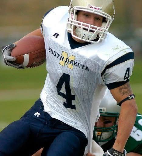 Jamie Dale in die Hall of Fame von South Dakota Mines aufgenommen