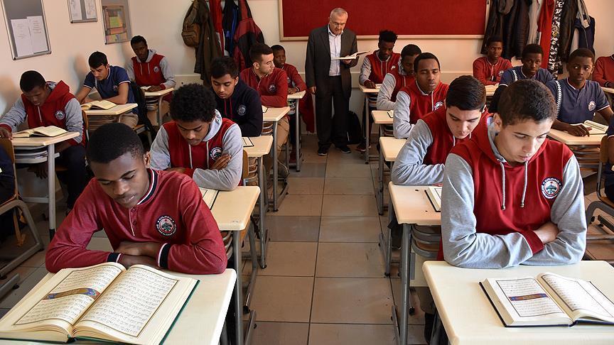 وزير التعليم التركي ينشر تصريحات جديدة حول دوام طلاب الثانوية العامة