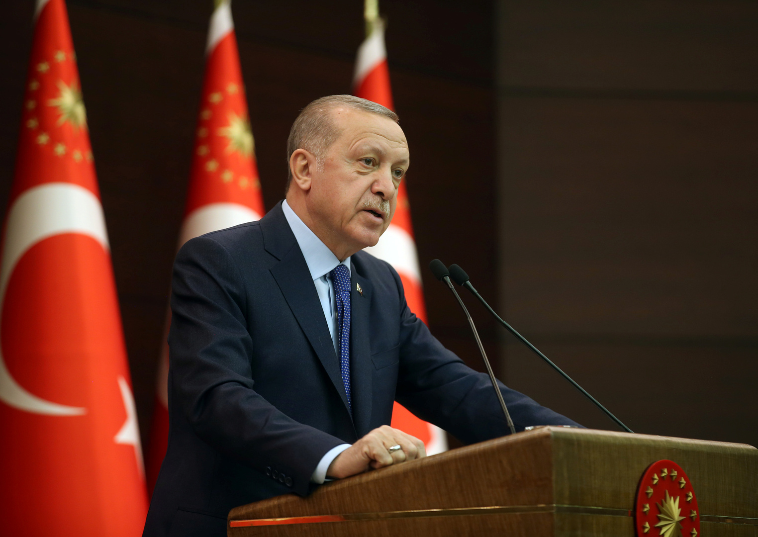 أردوغان يؤكد على ضرورة تشديد التدابير مجددا لمكافحة كورونا