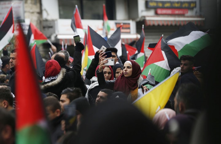 شخصيات فلسطينية تدعو إلى انتخابات مجلس وطني جديد (أسماء)