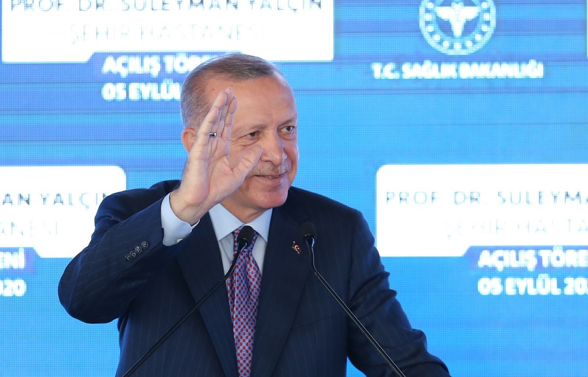 أردوغان: خلال أزمة “كورونا” لبينا نداء 8 منظمات و154 دولة حول العالم