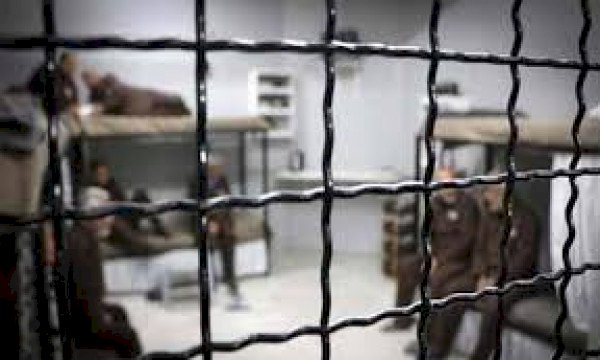 الاحتلال الإسرائيلي يؤجل تقديم لقاح كورونا للأسرى الفلسطينين