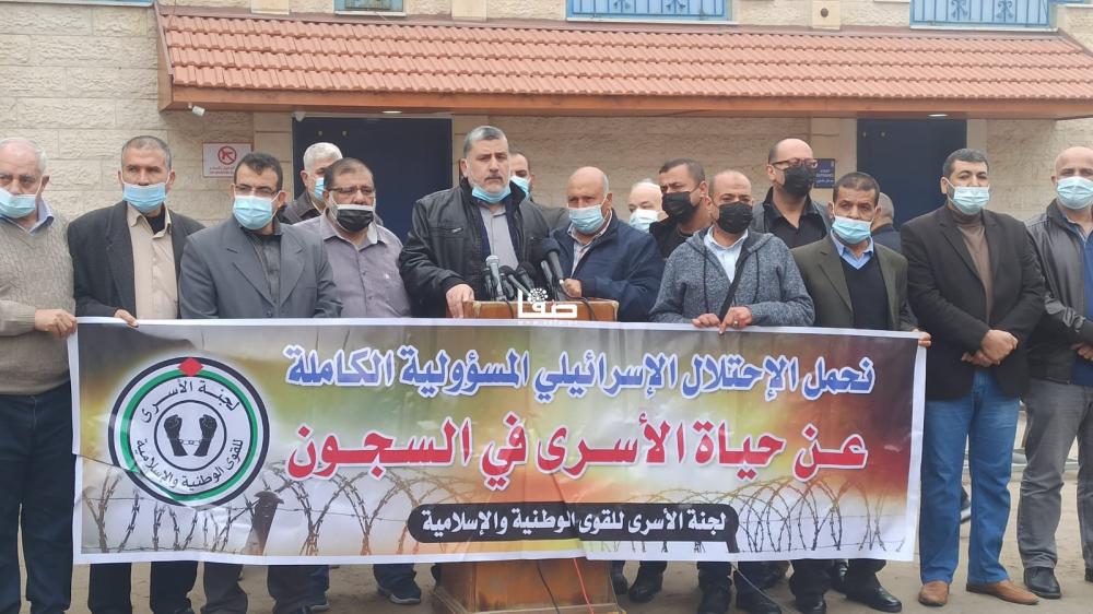 الفصائل الفلسطينية تطالب بإدخال لقاح كورونا إلى الأسرى في السجون
