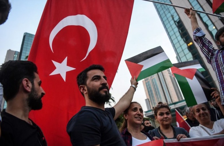 تركيا.. نداء للتكفل بعلاج فلسطيني سوري وإعانة عائلته