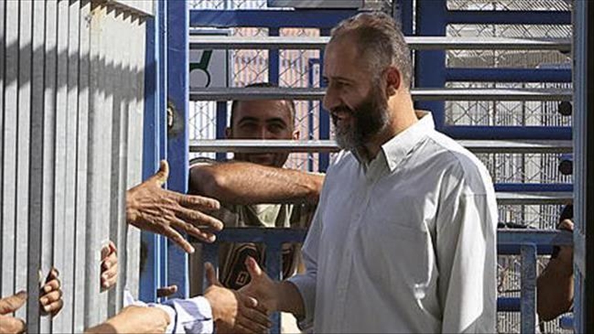 الاحتلال الإسرائيلي يحذر قياديا بارزا في حماس من الترشح للانتخابات