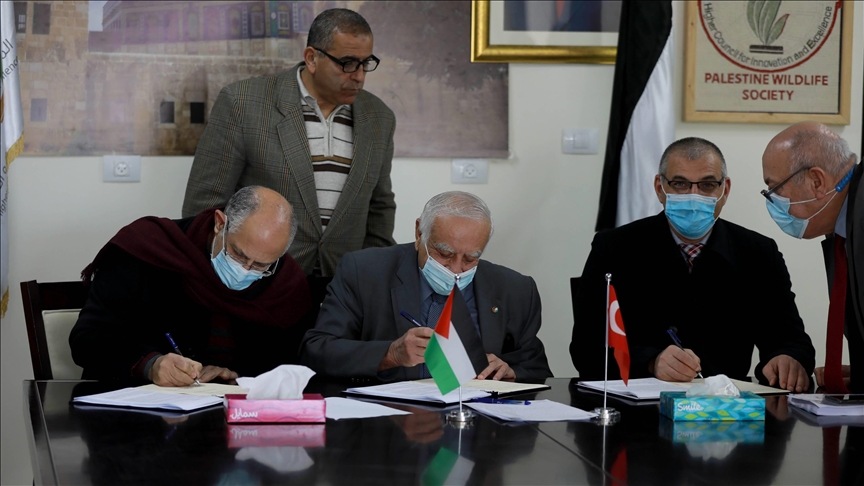 توقيع عقد تمويل بحثي بشراكة فلسطينية تركية