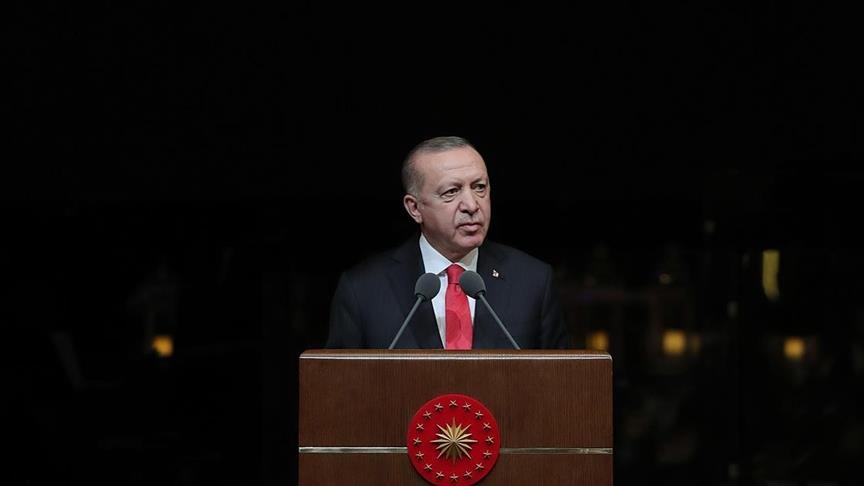 أردوغان يطلق حملة "التركية لغة عالمية"