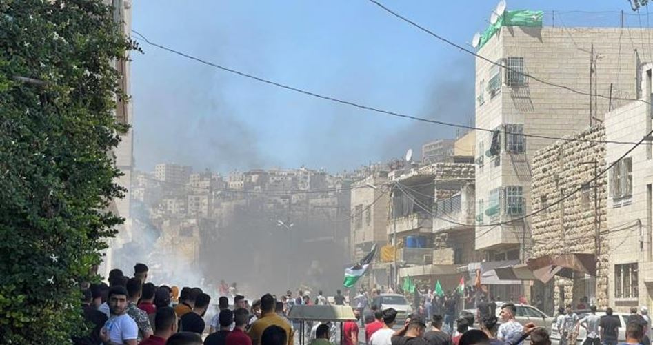 انتفاضة الضفة تتصاعد نصرة للقدس وغزة