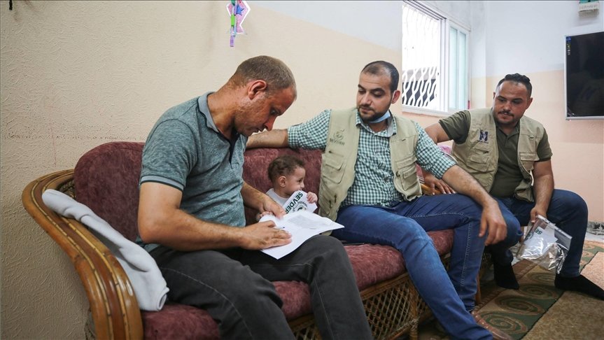 سيدة تركية تتبرع بثمن حليها لناجين من "مجزرة" في العدوان على غزة