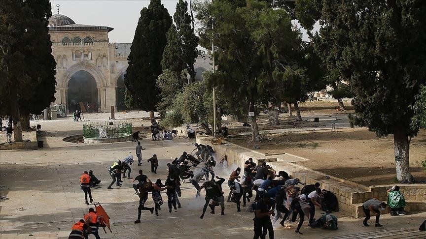مواجهات في الأقصى بعد مسيرة منددة بإساءة المستوطنين للنبي محمد