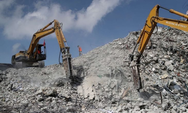 فورين بوليسي: هل تحولت أموال المساعدة لغزة إلى ورقة ضغط على حماس