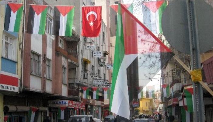 تركيا.. مناشدة للتكفل بعلاج أحد أبناء مخيم اليرموك