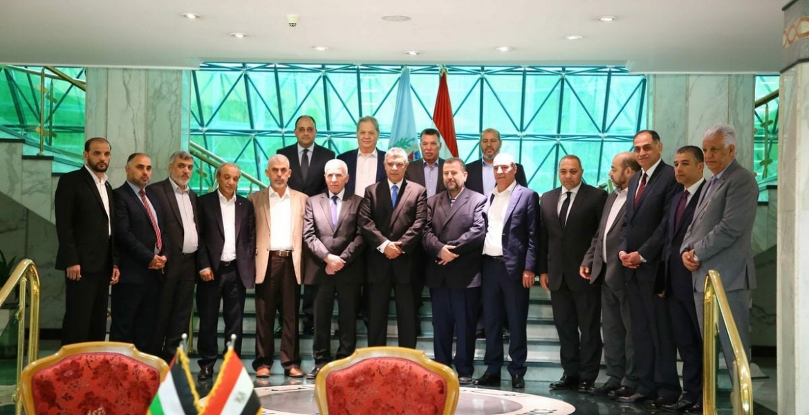“الأناضول” تكشف عن رؤية حماس لحوارات القاهرة المؤجّلة.. طالبت بمشاركةٍ شخصية للرئيس عباس