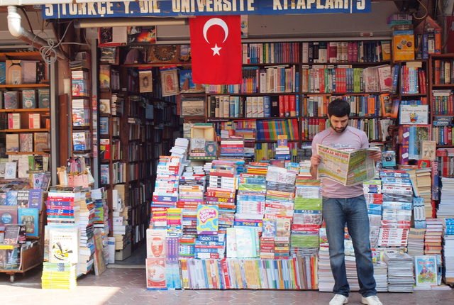 تركيا 2020.. تراجع منشورات الصحف والمجلات وارتفاع في مبيعات الكتب