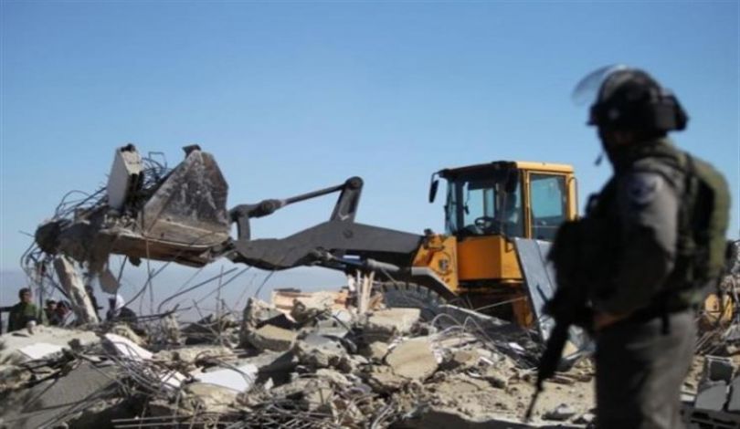 اعتقالات ومداهمات بالضفة.. وهدم مدرسة بالقدس