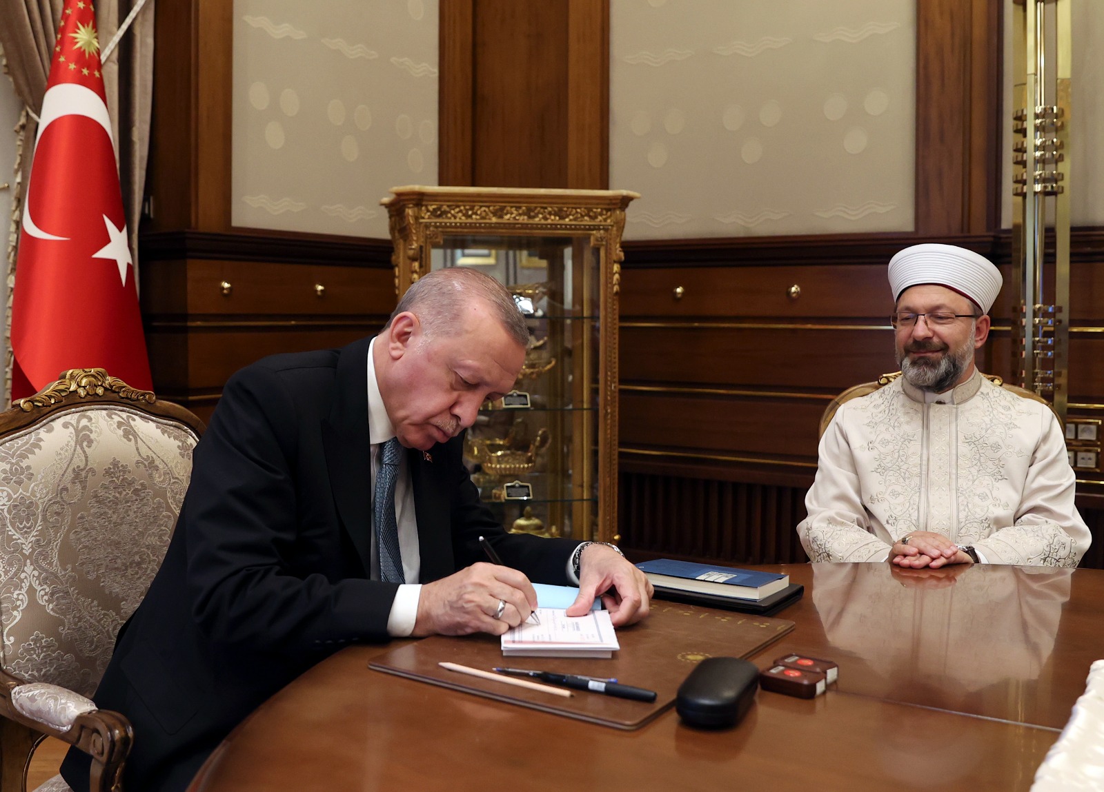 عيد الأضحى.. أردوغان يتبرع بأضاحي لتوزيعها على المحتاجين (شاهد)