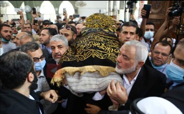 بحضور الآلاف هنية ومشعل يشيعون القائد غوشة في عمّان