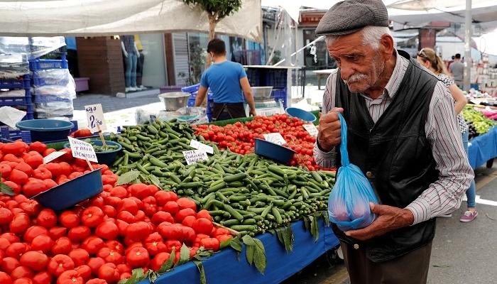 نقابات العمال في تركيا تحدد مقياس "تحت خط الفقر"