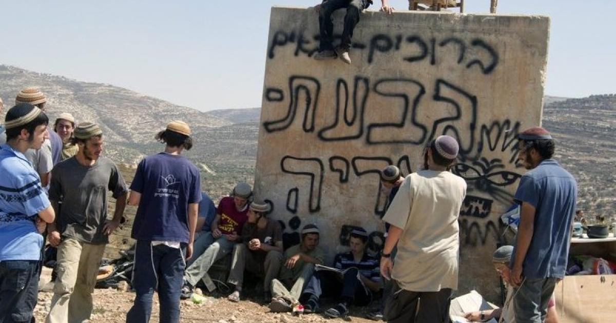 الأورومتوسطي يدين الاعتداءات الواسعة للمستوطنين في الضفة الغربية