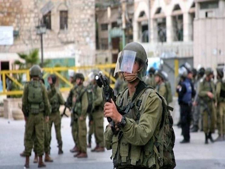 الاحتلال يشن حملة اعتقالات واسعة بالضفة والقدس .. وتوغل لآليات الاحتلال جنوبي القطاع