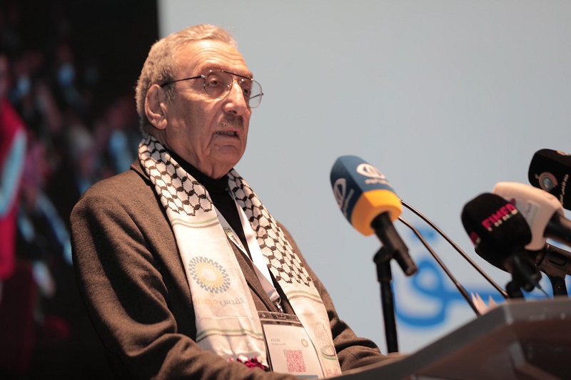 فلسطينيو الخارج يجددون للمناضل والمفكر الفلسطيني منير شفيق لولاية ثانية في رئاسة المؤتمر