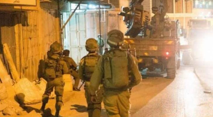 9 إصابات خلال مواجهات مع الاحتلال بالقدس .. وعشرات المنشآت التجارية تحت وطأة الهدم